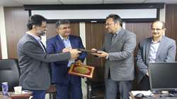 مراسم تکریم و معارفه مدیریت اطلاع رسانی پزشکی و منابع علمی معاونت تحقیقات و فناوری دانشگاه علوم پزشکی گیلان برگزار شد