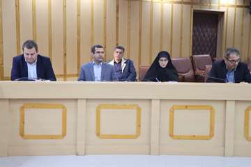 حضور دکتر رامیار فرزان در جلسه کارگروه  آموزش، پژوهش، فناوری و نوآوری استان در سالن شهید انصاری استانداری 