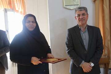 بزرگداشت روز کتابدار و تقدیر از کتابداران برتر و پیشکسوتان کتابداری دانشگاه